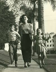 Photos Inedites Joe Dassin Intime Joe Dassin Photos Portraits De Famille