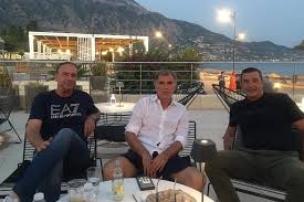 Μπενοσ γεωργιοσ μπενοσ γεωργιοσ μπενοσ. Giwrgos Mpenos Kai Arhs Skalas Synexizoyn Mazi Messinia Live