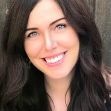 Kelly Coldren's Instagram, Twitter & Facebook