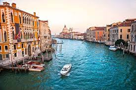 Combine sightseeing with venice guided tours for the best way to explore venetian history and culture! The Best Venice Tours To Take And Why Map The Tour Guy