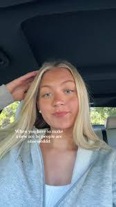 Lilly Hooper's Instagram, Twitter & Facebook