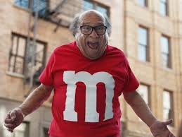 Danny devito, 17 ноября 1944 • 76 лет. Danny Devito Is A Human M M In This Super Bowl Ad Food Wine