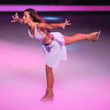 Cologne germany 17th nov 2019 sarah lombardi singer and last. Sarah Lombardi Nach Muskelfaserriss Pause Bei Dancing On Ice Stern De