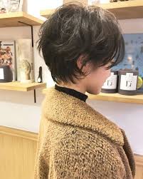 hair ヘアー はスタイリスト モデルが発信するヘアスタイルを中心に トレンド情報が集まるサイトです 20万枚以上のヘアスナップから髪型 ヘアアレンジをチェックしたり ファッション メイク ネイル 恋愛の最新まとめが見つかります ヘアカット ショート