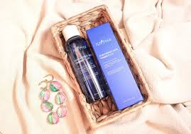The Isntree Hyaluronic Acid Toner Plus Review Hydration For Parched Skin