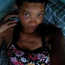 Shelly Kellum's Instagram, Twitter & Facebook