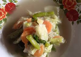 Bagi kamu yang terbiasa masak makanan yang berkuah, tentunya kamu tidak akan pernah asing lagi dengan sayur sop. Resep Sayur Sop Sederhana Ala Rumahan Oleh Vidiya Syukron28 Cookpad