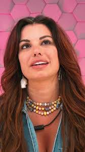 Victoria Whitten's Instagram, Twitter & Facebook