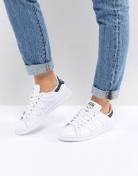 Basket noires talons compensée bonne état taille 38. Adidas Originals Stan Smith Baskets Blanc Et Bleu Marine From Asos On 21 Buttons