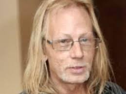 Alan Cate's Instagram, Twitter & Facebook