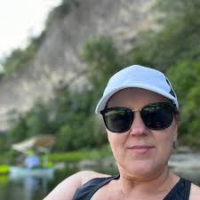 Meet Hamani and his stunning Heritage Classic in Prospect Gold with Black  Trim — his very first Harley-Davidson! Referred by Steel Horses M.C. and  now officially part of the Shoreline Harley-Davidson family.