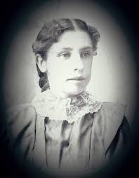 Edna Tolbert's Instagram, Twitter & Facebook