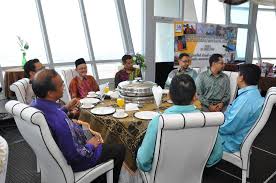 At the peak of the tallest tower in negeri kedah and the 19th tallest in the world, seri melayu group of restaurants has established another prestigious restaurant with same concept as in kuala lumpur tower. Sekitar Majlis Sempena Yayasan Islam Negeri Kedah Facebook