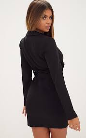 Robe blazer courte en crêpe, à double boutonnage et manches 3/4. Robe Blazer Noire Ceinturee A Volants A La Taille Noir From Prettylittlething On 21 Buttons