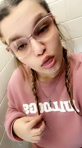 Looking for friends to play roblox games