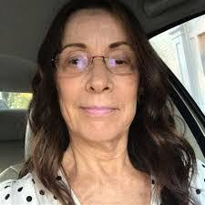 Lenore Mullen's Instagram, Twitter & Facebook