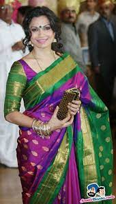 Repeated Border On Blouse Also Contrast Body And Hand Of Blouse Is Beautiful Saree Saree Designs Saree Blouse Patterns