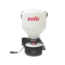 Make your own cheap model from containers that usually end up. Solo Granulate Spreader 9ltr Garden Spreaders Screwfix Com