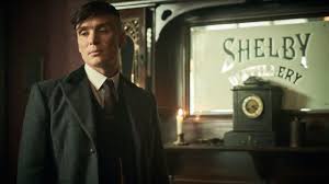Como faltou futebol em Peaky Blinders: um encontro entre Thomas Shelby e Castor de Andrade