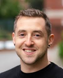 Pam Greenberg's Instagram, Twitter & Facebook