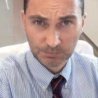 50+ profile według frazy „Daniel D.”