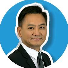 Alexander Popoff's Instagram, Twitter & Facebook