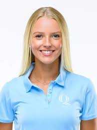 Julia Kemmling's Instagram, Twitter & Facebook