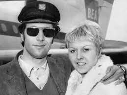 But how long were they together and when did linda pass away? Sir Tom Jones Opens Up About The Death Of His Wife Leisure Yours