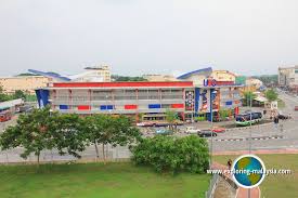 Dalam bandar sungai petani (exit tol sungai petani utara), berdekatan dengan kelab cinta sayang & taman tema air the carnival. Ukir Square Sungai Petani Express Bus Terminal