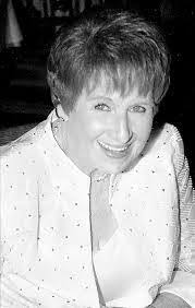 Evelyn Moorhead's Instagram, Twitter & Facebook