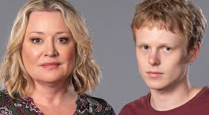 Laurie Brett talks EastEnders return Laurie Brett talks EastEnders return