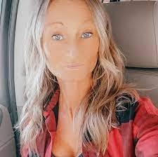 Lynette Shea's Instagram, Twitter & Facebook