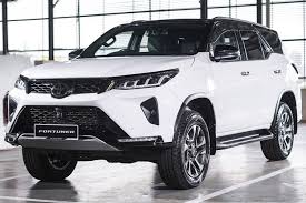 Bahkan, banyak bahasa malaysia yang sama persis dengan bahasa indonesia lho! Toyota Fortuner 2021 Resmi Meluncur Di Malaysia Dengan Mesin 2 800 Cc Tampangnya Beda Dengan Versi Indonesia Gridoto Com