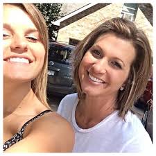 Shelli Sargent (@ur_mom_10)