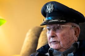 102-year-old Poquoson veteran recalls WWII missions and D-Day