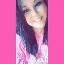 Melissa Brossoit's Instagram, Twitter & Facebook