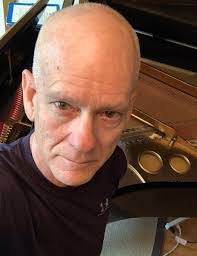 Eric Moe's Instagram, Twitter & Facebook