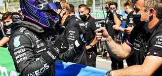 La video de l'arret panne d'essence de hamilton à la fin du q3 ! Rqfrbn Kwjsztm