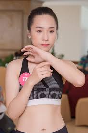Phạm ngọc hà my cho biết từng tổn thương khi có ý kiến cho rằng cô lấy mác 'thi hoa hậu' để xin việc. Co Gai Ha Ná»™i Há»c Giá»i Biáº¿t Bá»'n Ngoáº¡i Ngá»¯ Váº«n Run Khi Thi Hoa Háº­u Vnexpress Giáº£i Tri