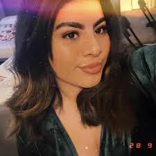 Sarah Fort's Instagram, Twitter & Facebook