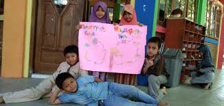 Ketika saya naik ke klas 6 sd,.saya mulai mengenal suatu pengaruh sensasi dari membaca buku stensilan yg beredar di sekolah saat itu ( tahun meskipun ibuku dan bude beda ibu, mereka sangat akur dan dekat. Kreasi Poster Anak Sd Kelas3 Prakarya Untuk Sd Dari Kertas Bekas Ikan Penghias Kelas Soal Uas Kelas 3 Sd Semester 1 Ganjil Lengkap Semua Pelajaran Ktsp Wedding Dresses