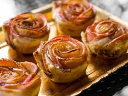 Maybe you would like to learn more about one of these? Rose Di Mele E Pasta Sfoglia