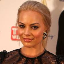 Australian actress margot robbie is 25 years old. Margot Robbie Bio Net Worth Height Famous Births Deaths
