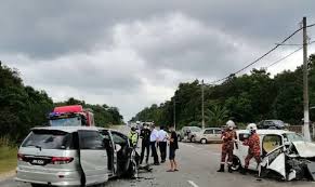 Jika tidak buku itu akan saya keluarkan,' kata syed abdullah. Kerabat Pahang Terbabit Kemalangan