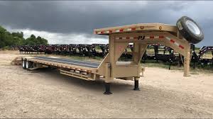 With a big tex gooseneck, most of the weight of the trailer is placed over the truck's rear axle instead of on its frame, minimizing sway and maximizing space. 2019 Pj Low Profile Air Ride Gooseneck With Powertail And Blackwood Pro Youtube