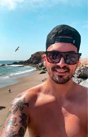 Closer look at the Stitch 626 Day mystery pin set:  https://disneypinsblog.com/stitch-626-day-2025-pins-at-disney-parks/