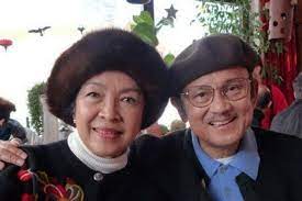 Semoga biografi bj habibie ini dapat memberimu semangat dan terus menginspirasi. B J Habibie Ainun Selalu Ada Di Hati Saya