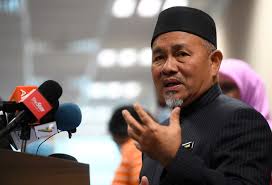 Dato' tuan ibrahim bin tuan man (jawi: Weather Conditions Improving Tuan Ibrahim Borneo Post Online