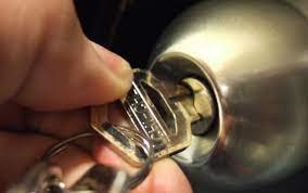 Is it possible for someone to unlock your car door with their remote? How To Use Key To Open A Door Oneduasan