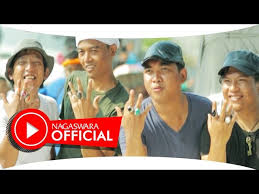 Berikut ini adalah selengkapnya lirik ada gajah dibalik batu. Wali Band Ada Gajah Dibalik Batu Lyrics Genius Lyrics